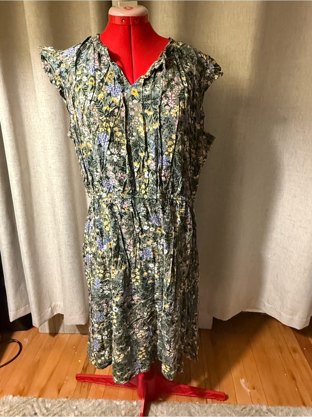 Old Navy Green Floral Midi Dress with V-Neck Tie